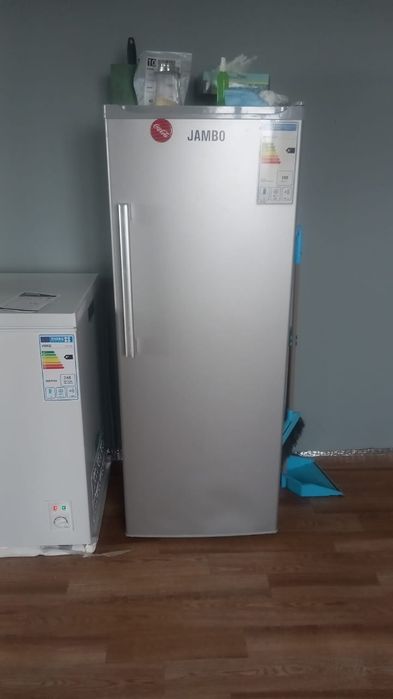 Продам морозильную камеру