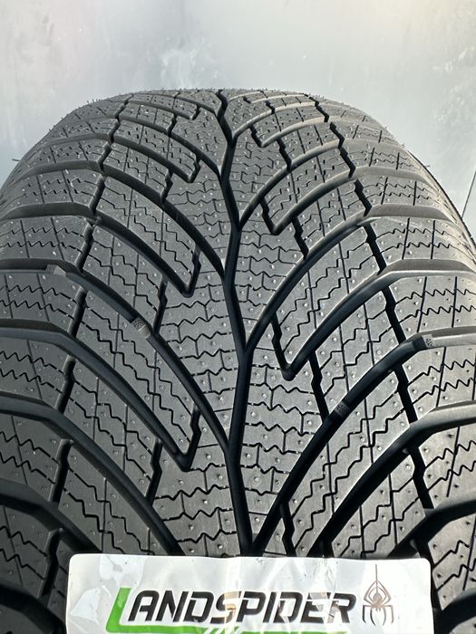 Нови Зимни Гуми LANDSPIDER SNOWTRAXX H/P 225/45R17 94V XL БОРД 2254517