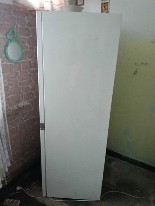 Vând combină frigorifică Zanussi