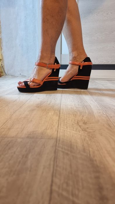 Босоножки на платформе