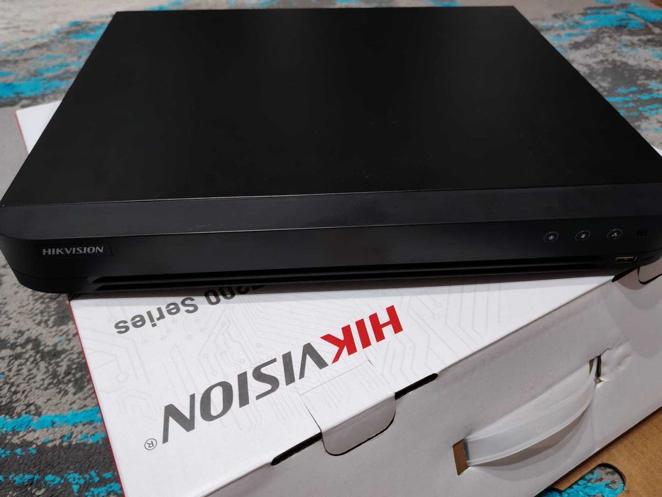 Sistem supraveghere video Hik Vision 4K - NOU