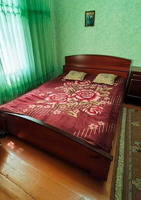 Двухспальная кровать