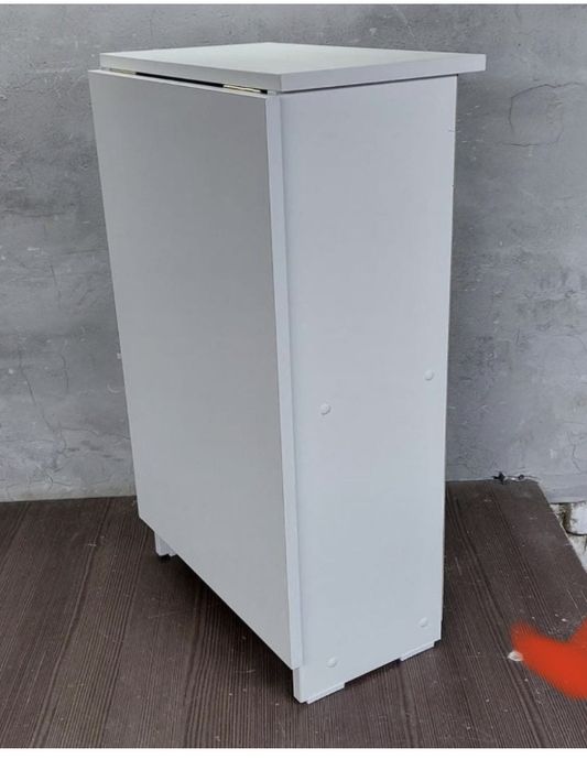 Маникюрный стол легко собираются