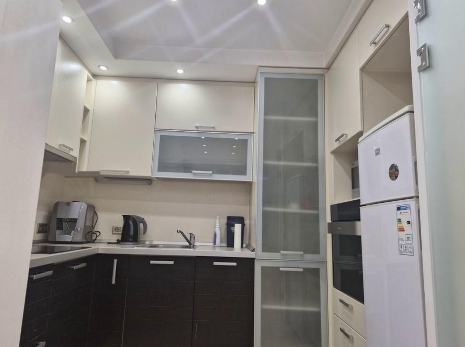 Дава се под наем Многостаен апартамент в София, Лозенец - 180 кв.м за 1900 € - Снимка #8