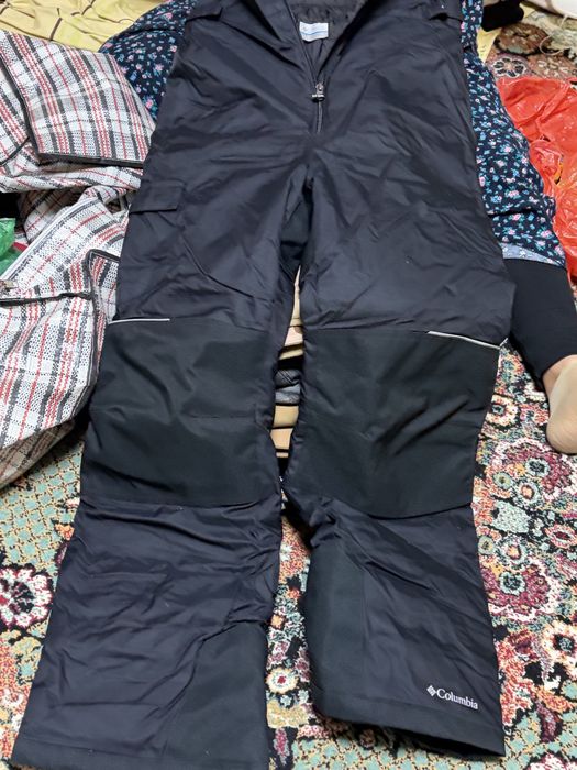 Распродажа куртки , джинсы , комбинезоны