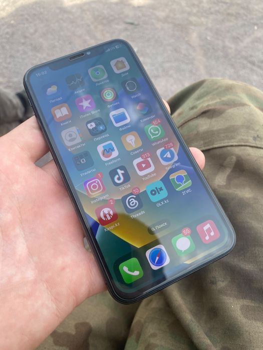 Продам айфон х 64gb