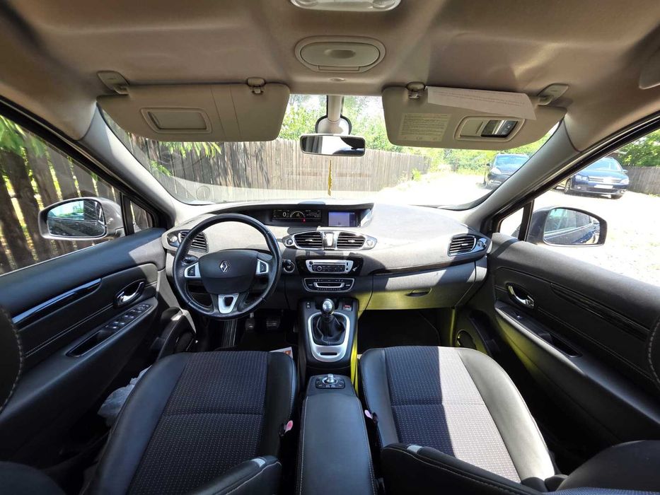 RENAULT Grand Scenic 2013 — imagine 5