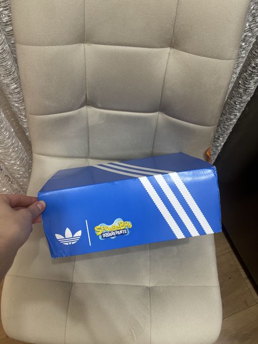 Кроссовки adidas
