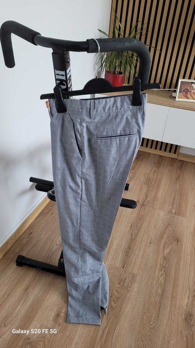 Pantaloni barbati  cu talie 38 S