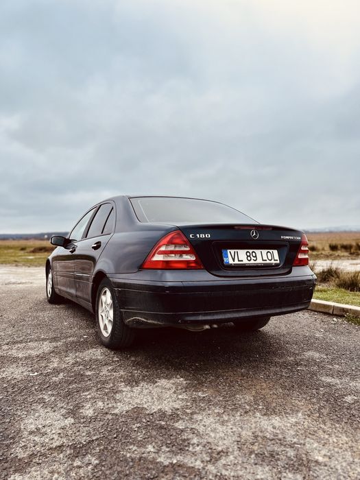 Mercedes C180 Kompressor CITITI DESCRIEREA