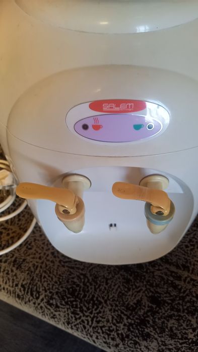 Продам куллер для горячей , холодной воды