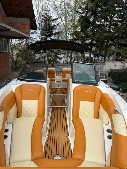 Barca Searay 270 slx
