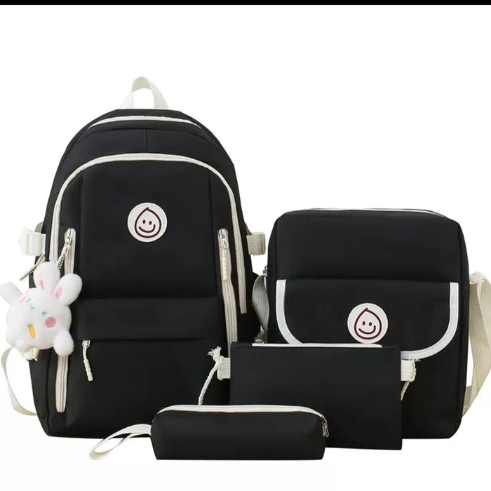 Продам школьные рюкзаки