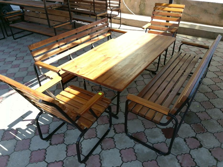 Скамейки, стол, кресла