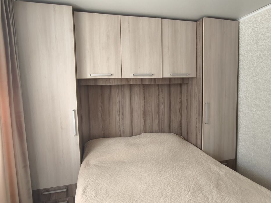 Продам кровать со шкафом