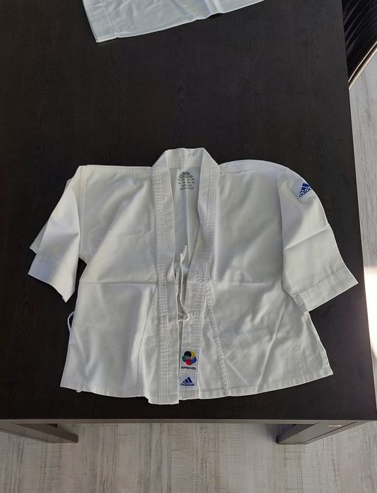 Облекло за Karate Adidas