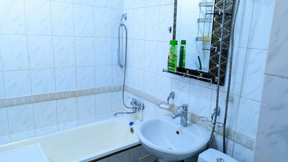 Netflix. Дамдес Айтеке би. Megogo