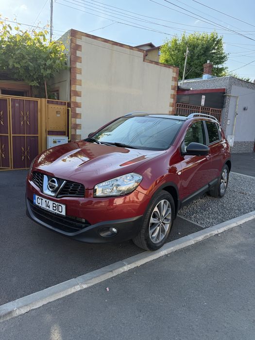 NISSAN Qashqai 2013
