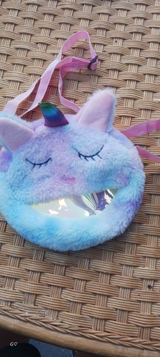 7 ранички/чантички и 1 портмоне