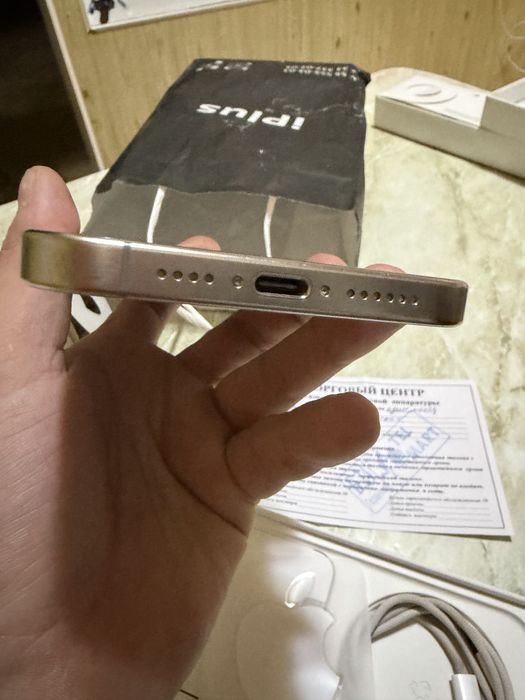 IPhone 15 pro max 256 titanium