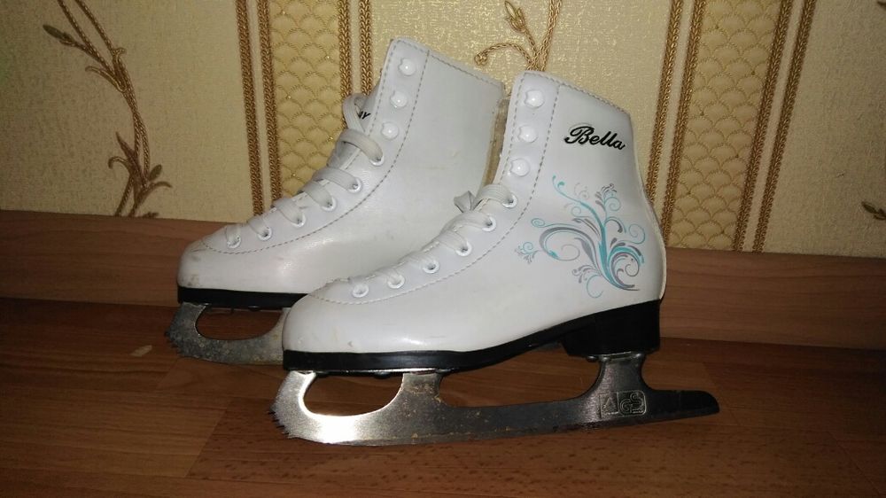 Продам коньки...