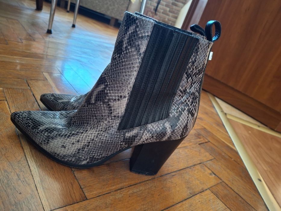 Италиански кожени боти