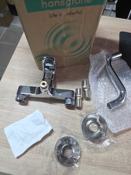 Baterie bucatarie Hansgrohe Logis cu montaj pe perete crom