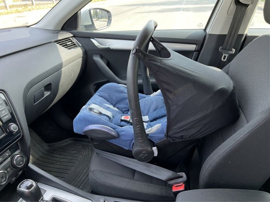 Детская автолюлька