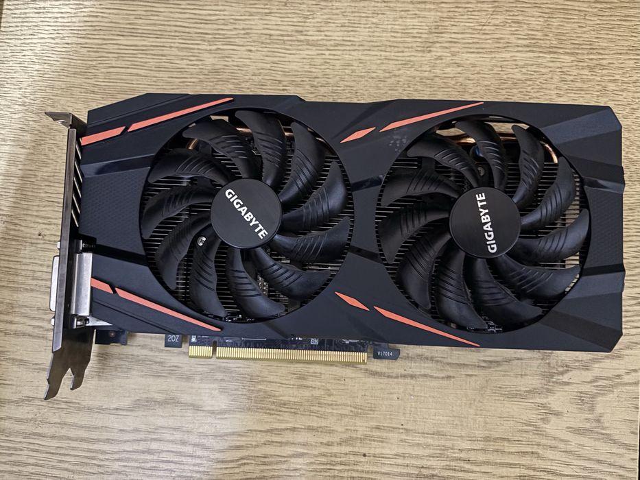 Продавам RX 570 Gigabyte Edition 4GB – Отлично състояние