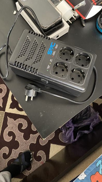 Стабилизатор напряжение