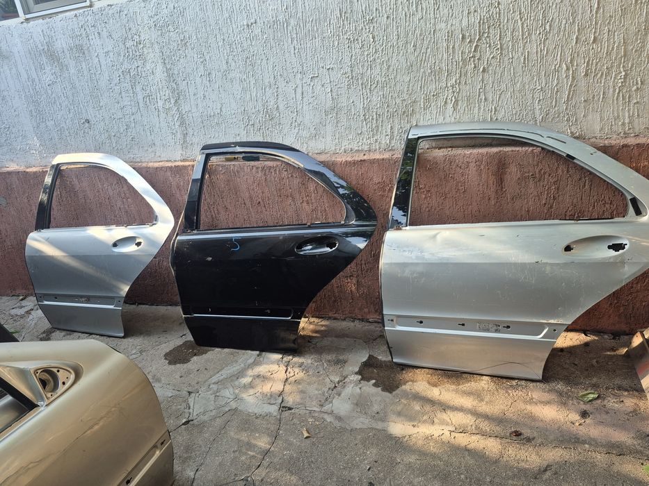 Задние левые двери Mercedes W220