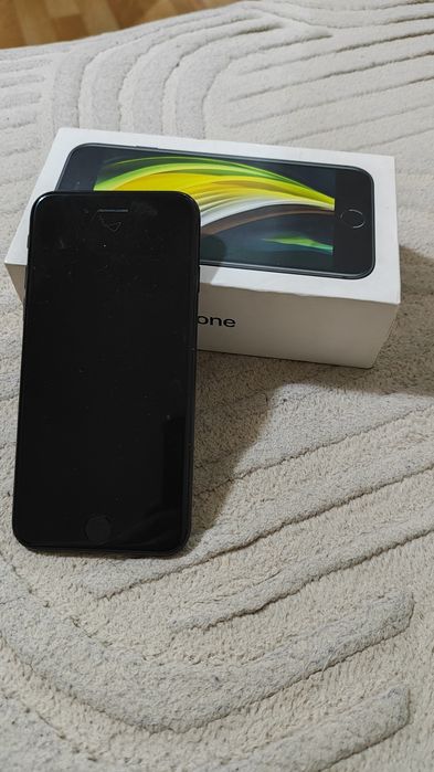 Айфон SE 2020 на  128gb