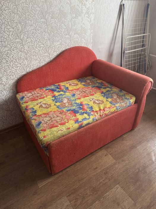 продам диван детский