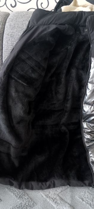 Продам Куртку  (осень -весна)