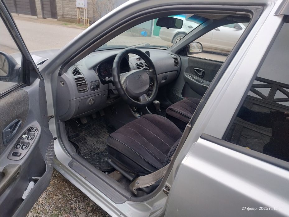 Hyundai accent 2004года