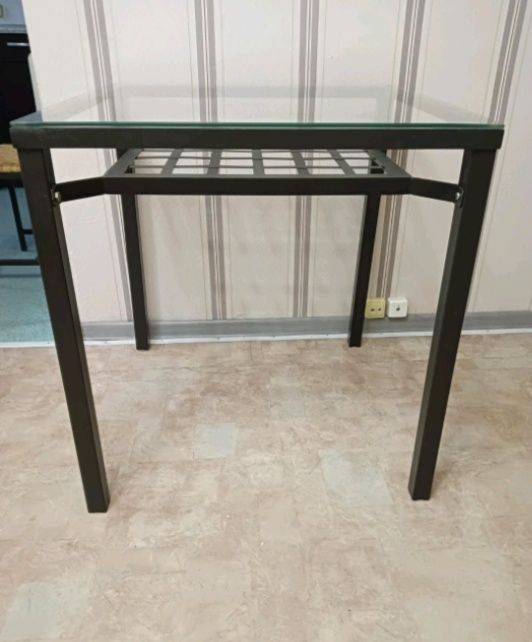 Два стула и стол Икеа б/у