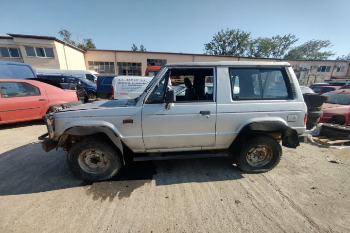 Piese Mitsubishi Pajero prima generatie