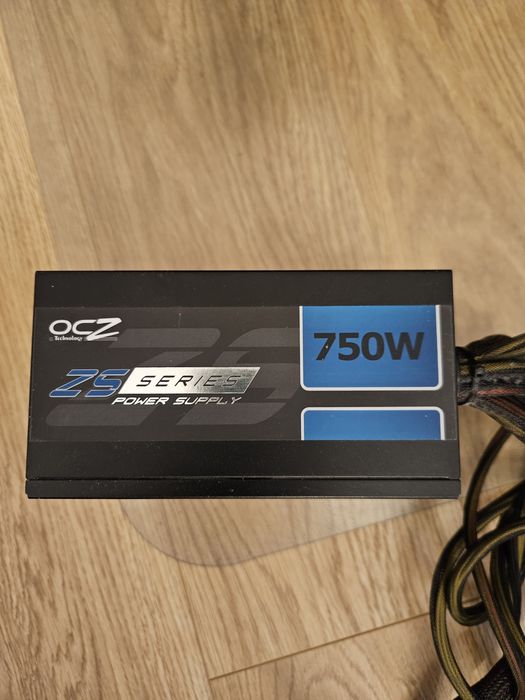 Sursa OCZ ZS Series 750W
