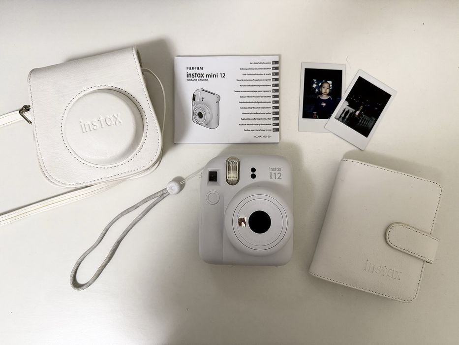 Instax Mini 12 (Fujifilm)- комплект + сумка и альбом