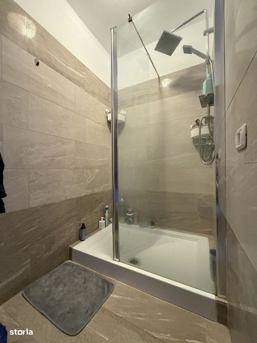 Apartament spatios, 4 camere, decomandat, etaj 3 - Giroc, zona Planete