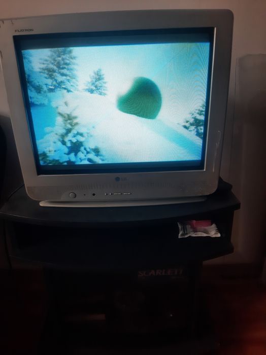 Телевизор Lg с  тумбой