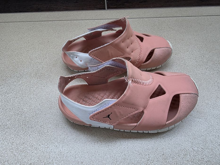 Сандали Nike Jordan Flare 23.5 размер