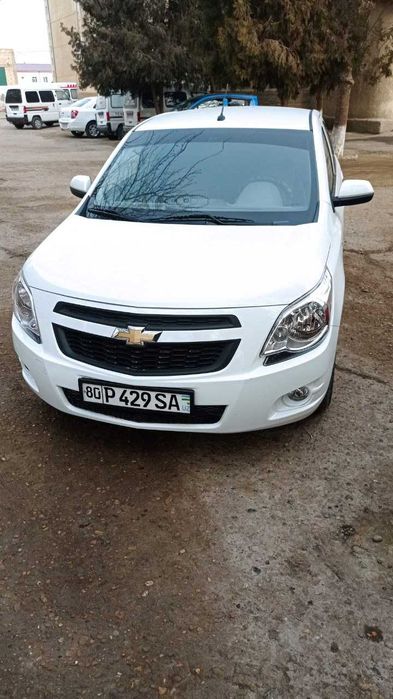 Cobalt Chevralet pozitsiyasi 2  tezda sotiladi.