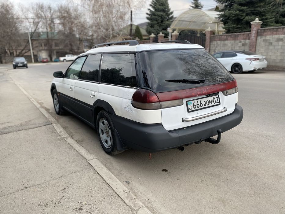 Продам Subaru legacy машину