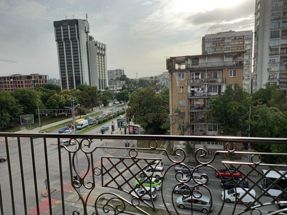 Дава се под наем Двустаен апартамент в Пловдив, Кършияка - 65 кв.м за 433.5 € - Снимка #10