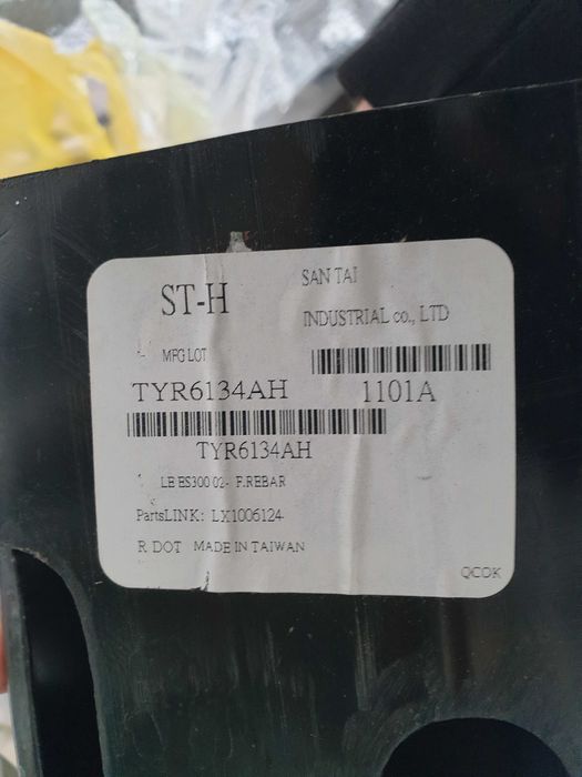 Усилитель Бампера переднего Lexus Es 300