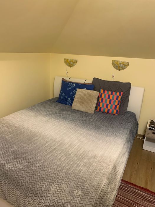 De inchiriat Apartament 3 camere( 2 dormitoare) in Floresti