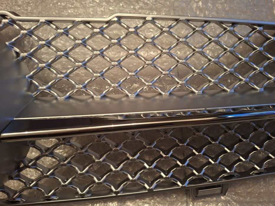 Grila radiator Mercedes Cls w219 Facelift