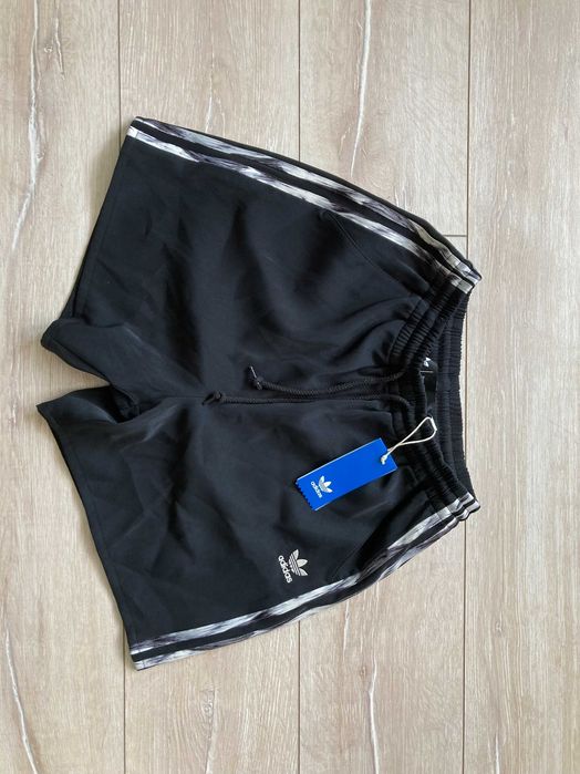 НОВИ Адидас Adidas X Danielle Cathari къси панталони къс панталон М