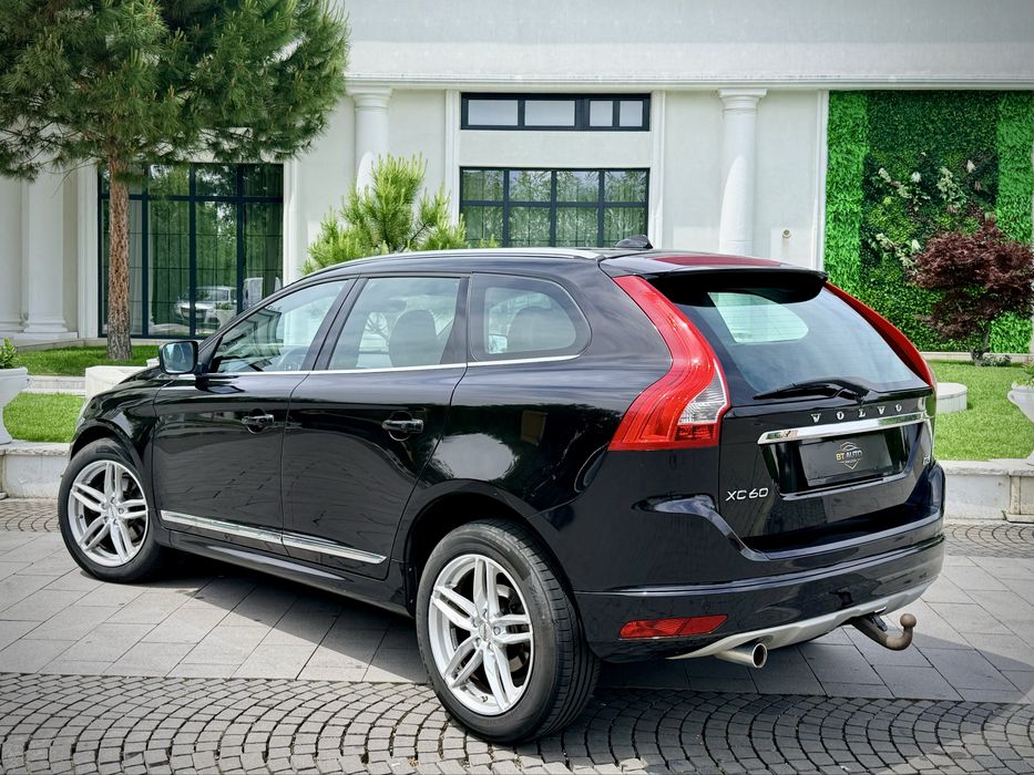 Volvo XC60 Facelift 2.0d Cutie Automata An 2017! Garantie 12 Luni!